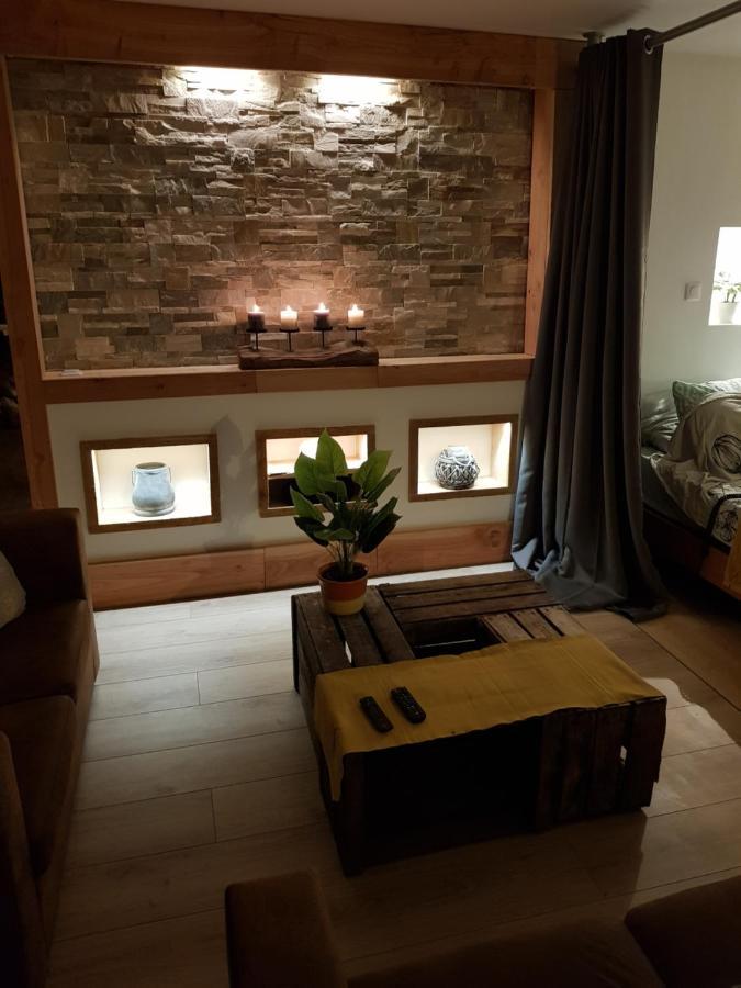 L'Idyllique - Studio Prive Sous Maison Saint-Didier-sur-Beaujeu Экстерьер фото